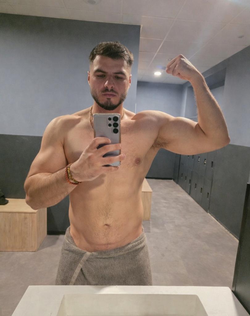 Chico busca chica en Cádiz: 