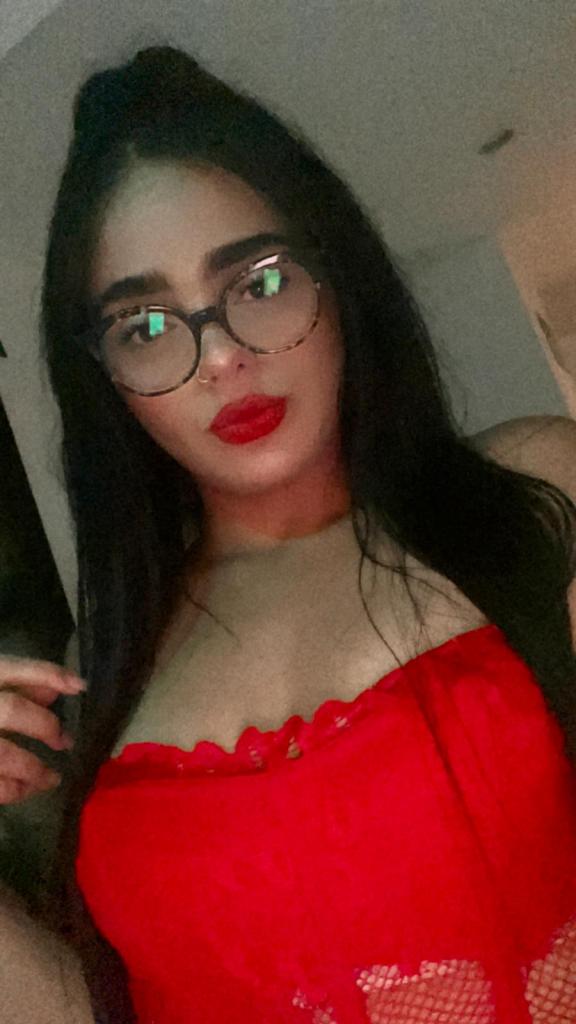 614345496: Chica busca chico en Murcia