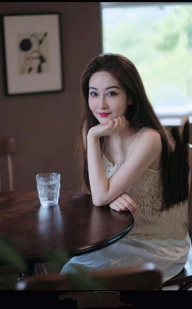 641121168: Chica busca chico en La Coruña