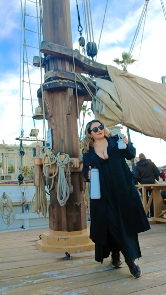 674836843: Chica busca chico en Barcelona