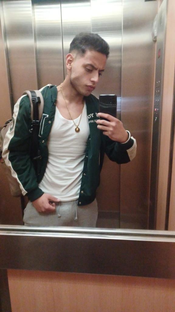 Chico busca chica en Valencia: 