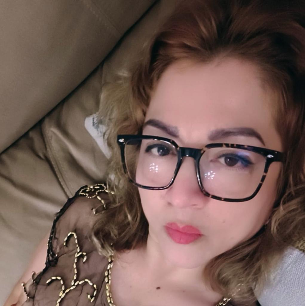 614295514: Chica busca chico en Alicante