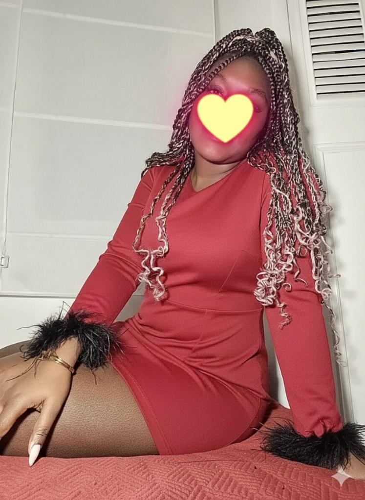 627596567: Chica busca chico en Sevilla