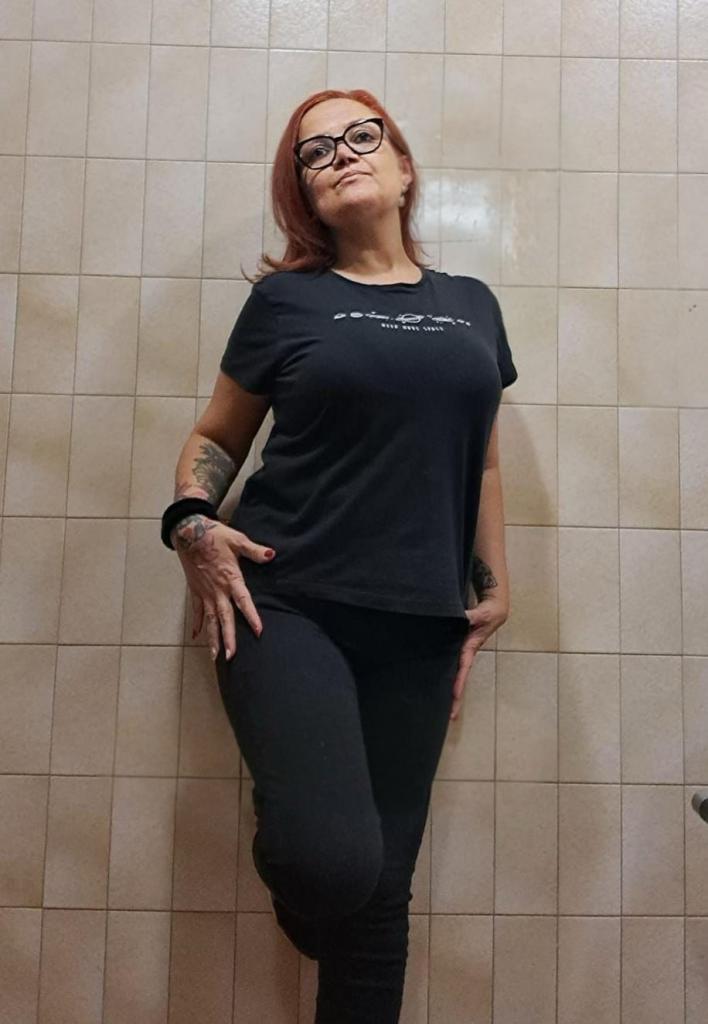 614687181: Chica busca chico en Álava