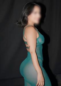 647297745: Chica busca chico en Valencia