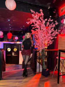 634324369: Chica busca chico en Barcelona