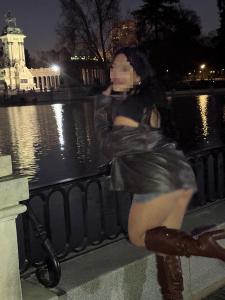 613215666: Chica busca chico en Madrid