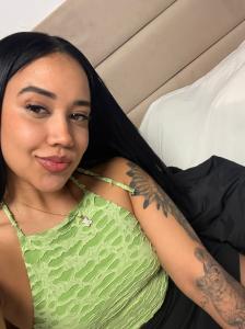 663166978: Chica busca chico en Murcia