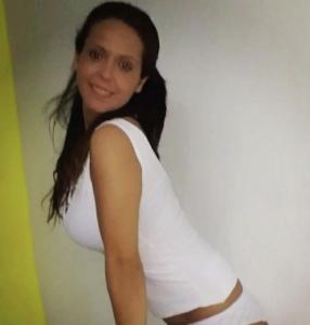 670754362: Chica busca chico en Castellón