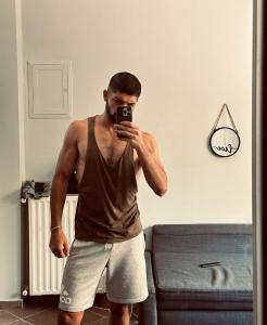 670633153: Chico busca chica en Tarragona