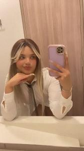 603410234: Chica busca chico en Barcelona