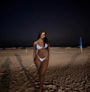 623453893: Chica busca chico en Alicante