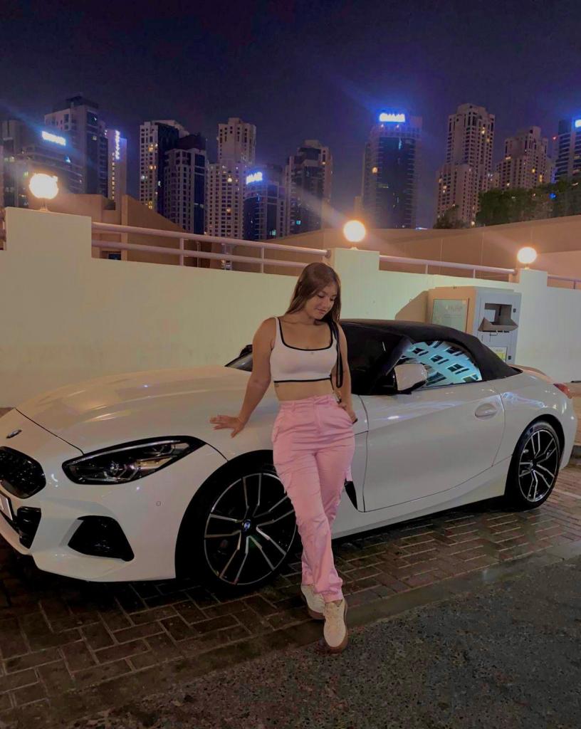 Chica busca chico en Granada: 