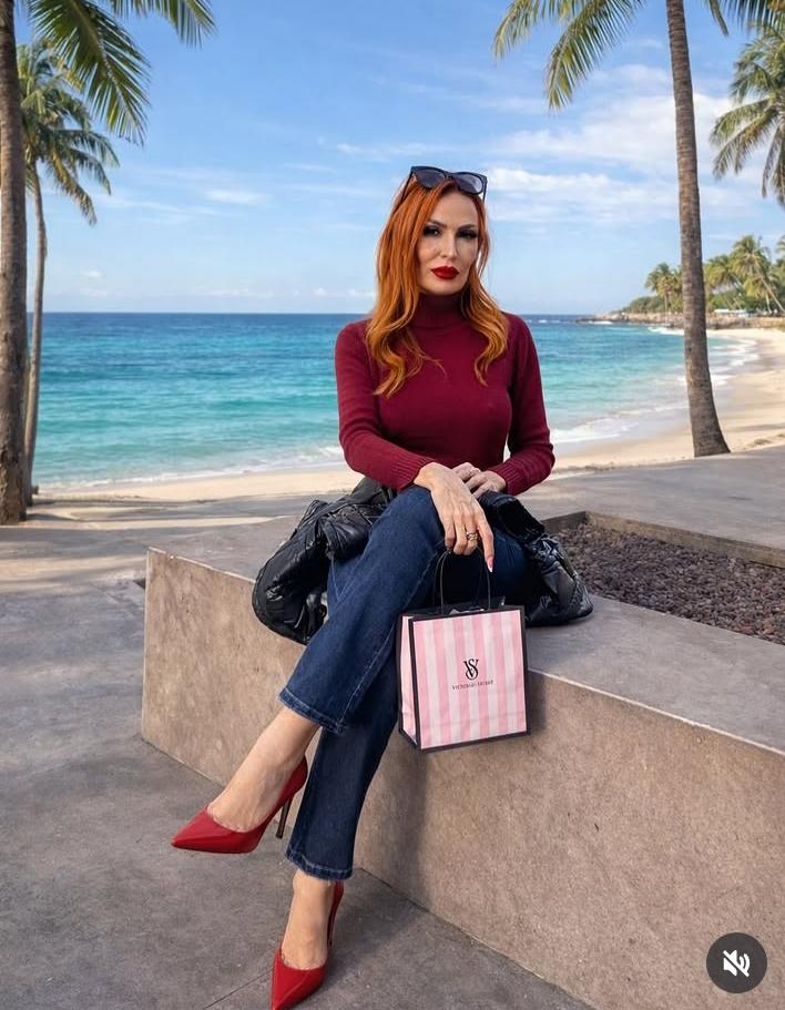 633961149: Chica busca chico en Sevilla