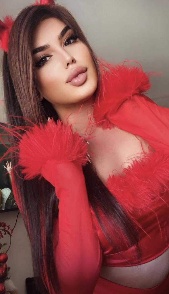 663780318: Travesti en Murcia