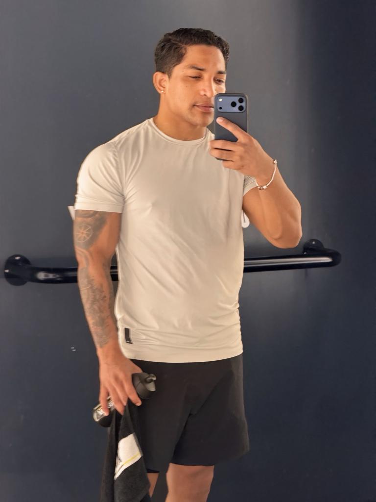 Chico busca chica en Sevilla: 