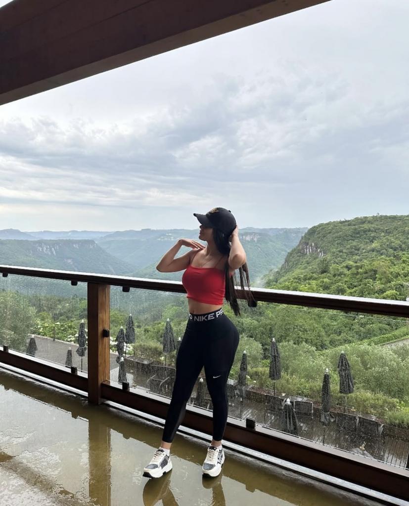 641405542: Chica busca chico en Pontevedra