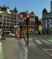 604365971: Chica busca chico en Málaga