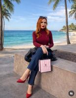 633961149: Chica busca chico en Sevilla