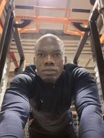 634369458: Chico busca chica en Barcelona