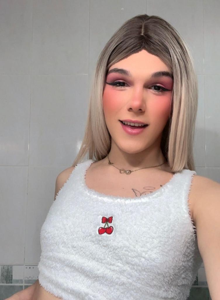 614471504: Travesti en Granada