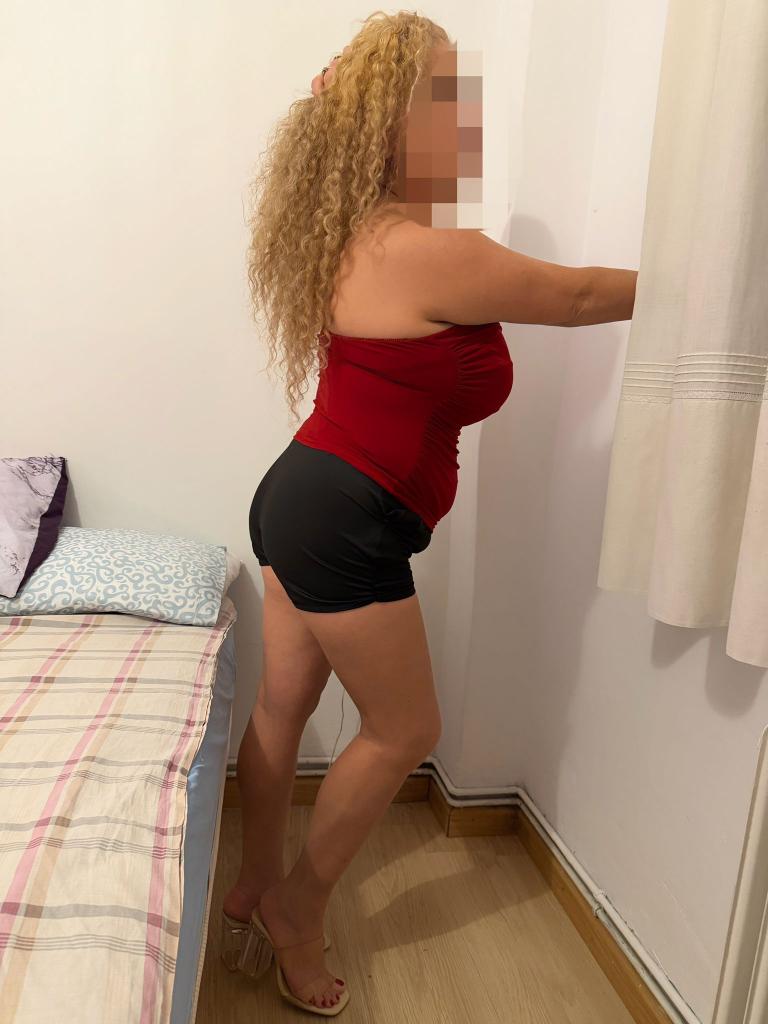 624310422: Chica busca chico en La Coruña