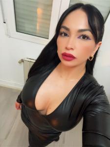 627449128: Chica busca chico en Madrid