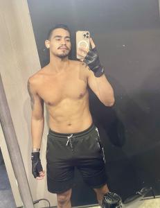 642694380: Chico busca chica en Granada