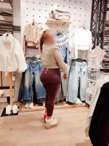 663710848: Chica busca chico en Madrid