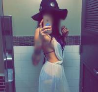 610781540: Chica busca chico en Sevilla