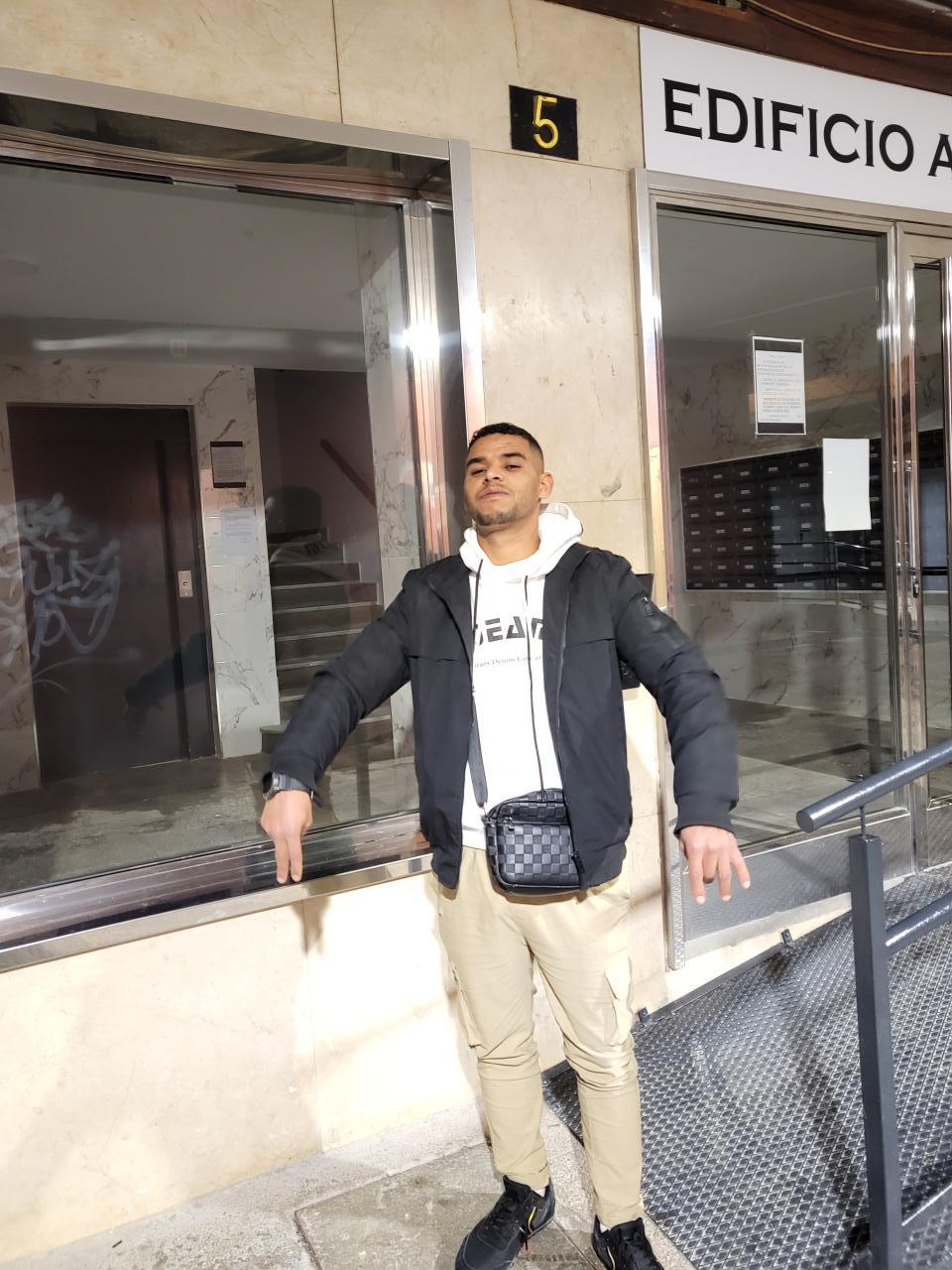 Chico busca chica en Málaga: 