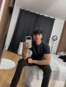 662452942: Chico busca chica en Valencia