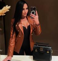 678357545: Chica busca chico en Alicante