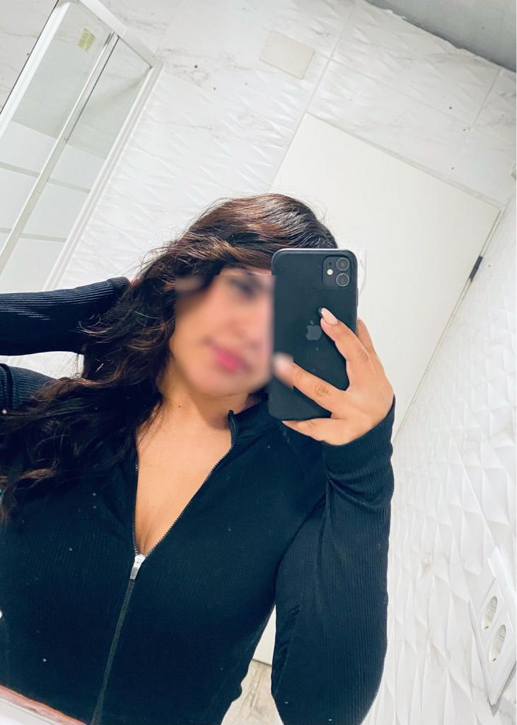 Chica busca chico en Alicante: Chica busca chico