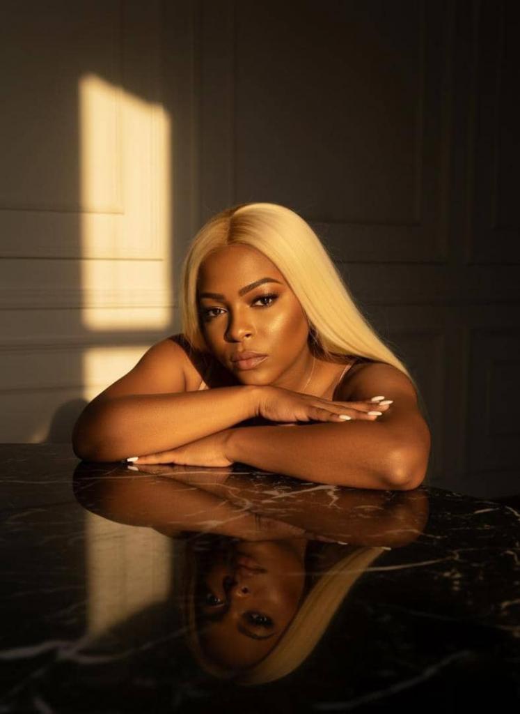 610682113: Travesti en Madrid