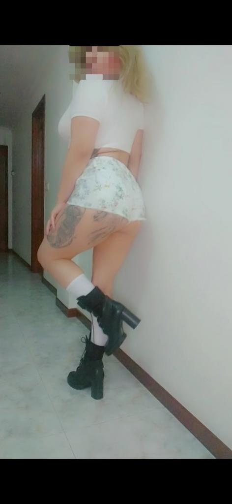 613361076: Chica busca chico en Pontevedra