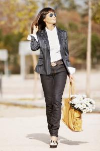 605304879: Chica busca chico en Madrid