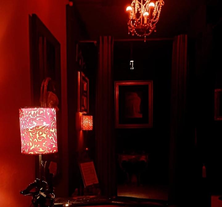 677655380: Chica busca chico en Zaragoza