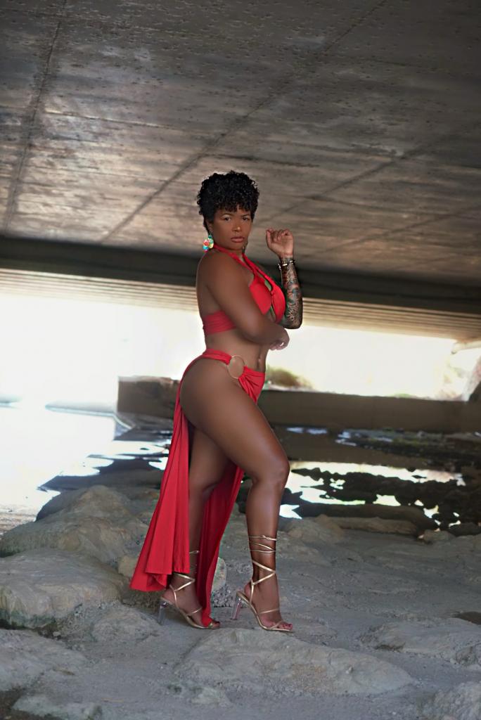 663174234: Chica busca chico en Tarragona