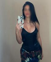697960725: Chica busca chico en Madrid