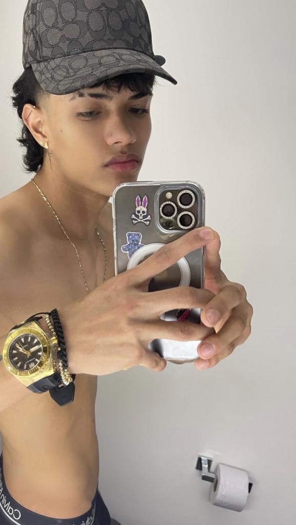 604342798: Chico busca chica en Valencia