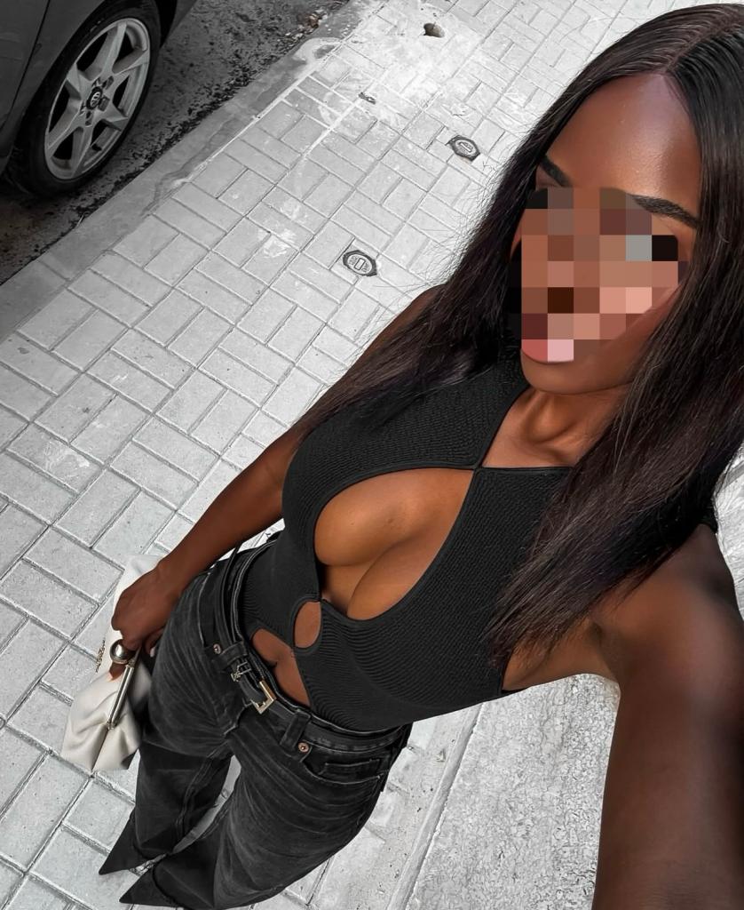 604458682: Chica busca chico en Mallorca