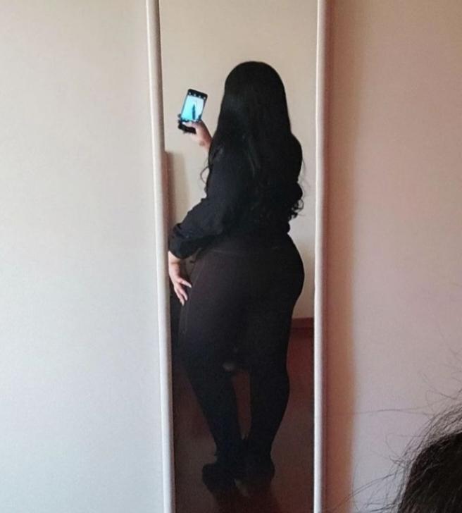 643708262: Chica busca chico en Murcia