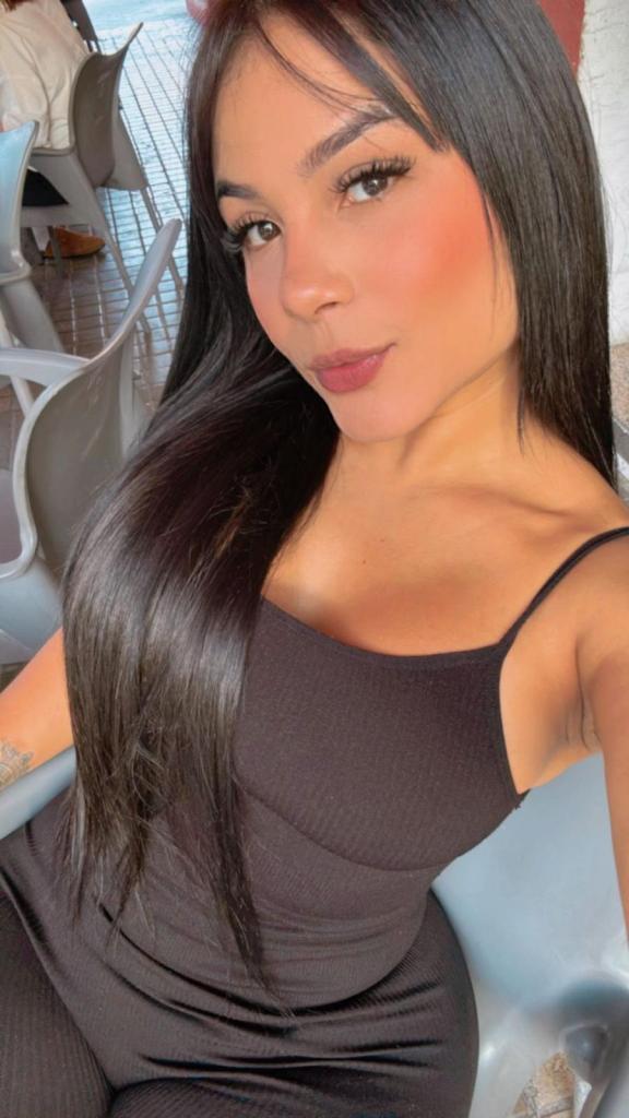 Chica busca chico en Valencia: Chica busca chico