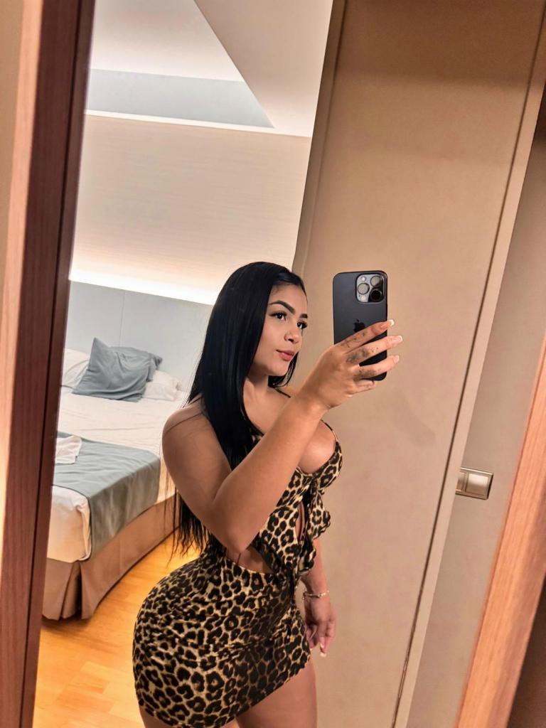 Chica busca chico en Valencia: Chica busca chico