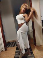 613736629: Transexual en Gerona