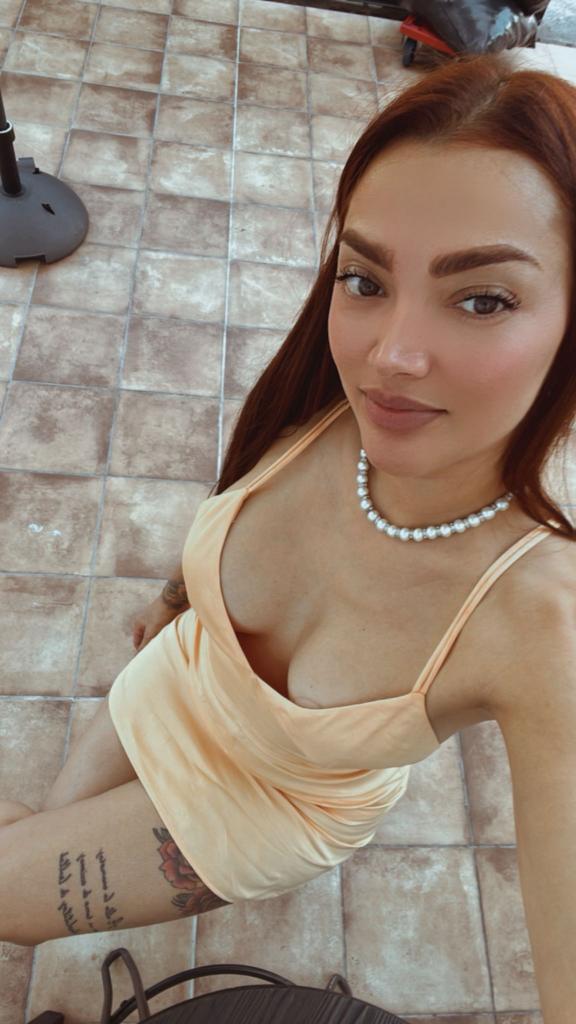 Chica busca chico en Málaga: Chica busca chico