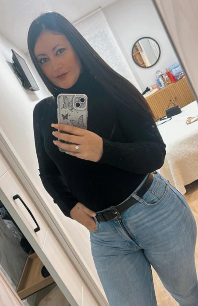 641395184: Chica busca chico en Navarra