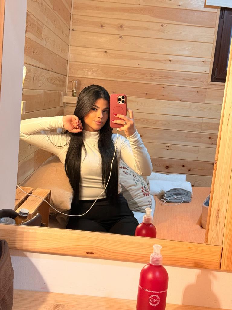 Chica busca chico en Granada: 