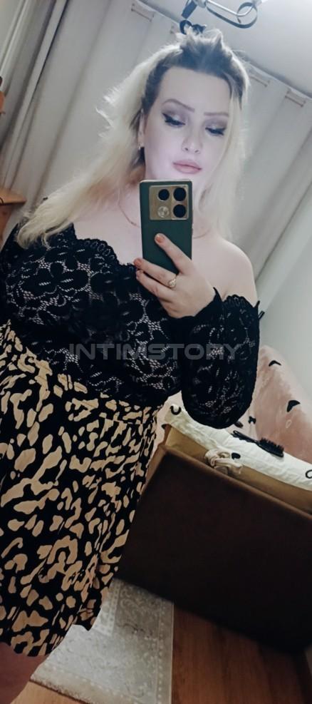 637828903: Chica busca chico en Barcelona